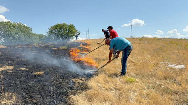 Karabük'te çıkan anız yangını söndürüldü