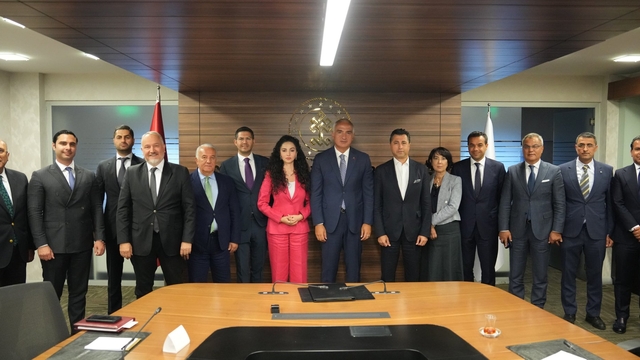 Bakan Ersoy, BETUYAB Yönetim Kurulu Başkanı ve üyelerini kabul etti