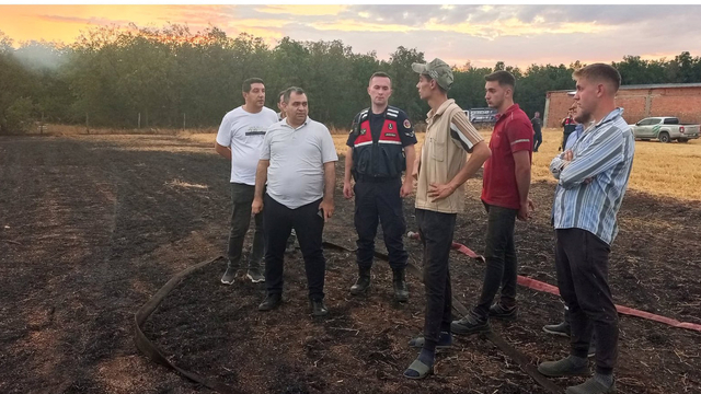 Vize Kaymakamı Balaban, saman deposunda yangın çıkan üreticiyi ziyaret etti