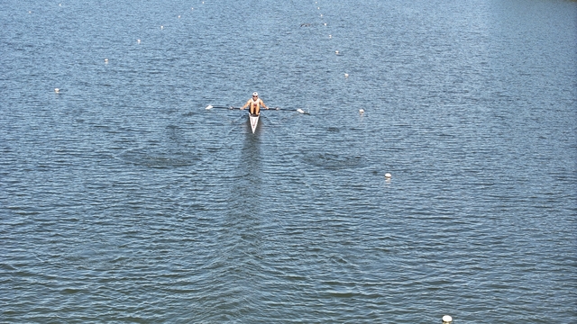 Gençler Türkiye Kürek Kupası'nda yarışacak sporcular, Meriç Nehri'nde antrenmanlarını sürdürüyor