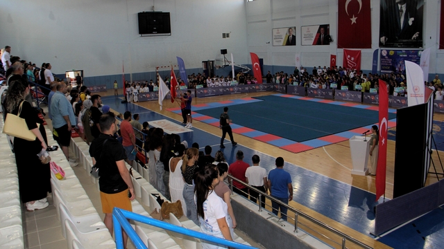 Sinop'ta yaz spor okulları açıldı
