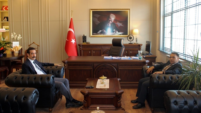 Bozyazı Kaymakamı Topsakaloğlu'dan Anamur Kaymakamı Duru'ya ziyaret