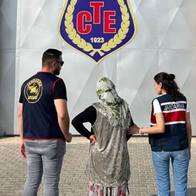 Kırşehir'de, 4 ilde 14 ayrı suç kaydı bulunan hükümlü yakalandı