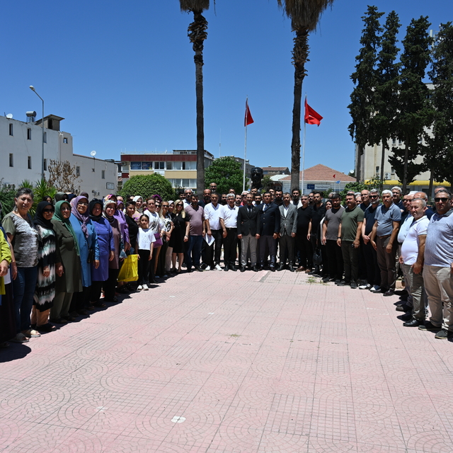 Osmaniye'de Hazreti Muhammed'in karikatür çizimini yayımlayan dergiye tepki