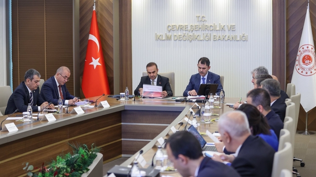 Bakanlar Kurum ve Kacır, Elazığ heyetiyle bir araya geldi