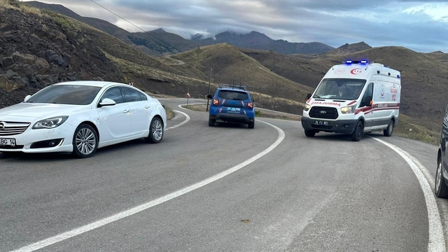 Bayburt-Erzurum sınırında bir hava aracının düştüğü ihbarı ekipleri harekete geçirdi