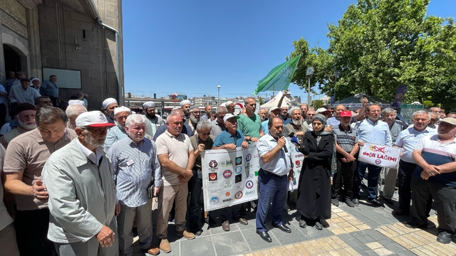 Kayseri ve Kırşehir'de Hazreti Muhammed'in karikatür çizimini yayımlayan dergiye tepki