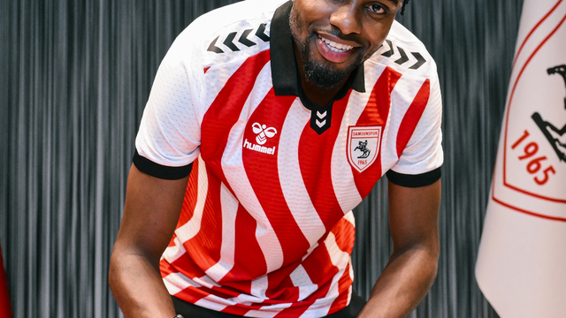 Samsunspor, Kongolu orta saha oyuncusu Antoine Makoumbou'yu transfer etti