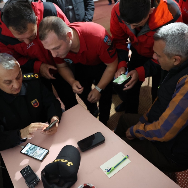 Rize Valisi Baydaş, düşen özel jete ulaşılması için yürütülen çalışmaları s...