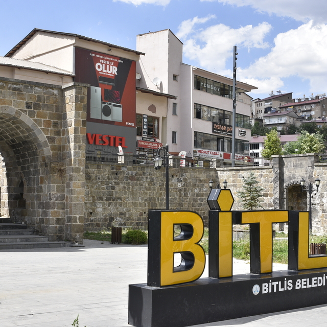 Doğu Anadolu'da 6 ildeki vakıf eserleri turizme kazandırılacak