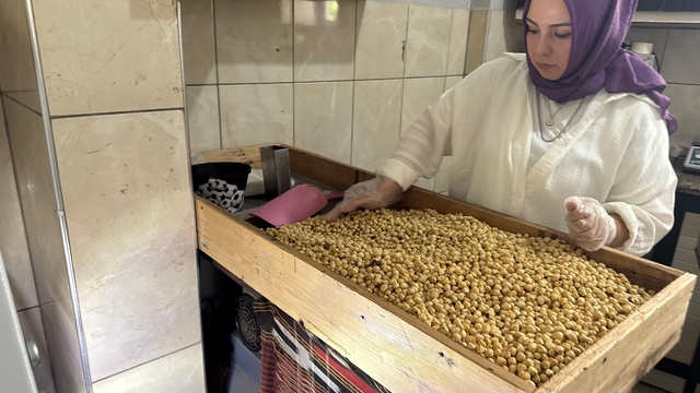 El sanatları eğitmeni kadın KOSGEB desteğiyle fındık işleme tesisi kurdu