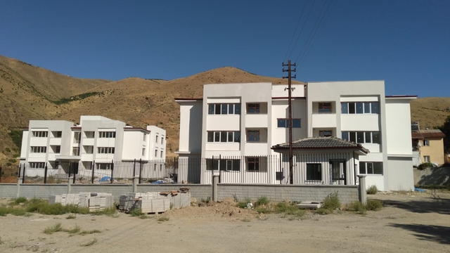 Keban'da emniyet lojmanlarının inşa çalışmaları sürüyor