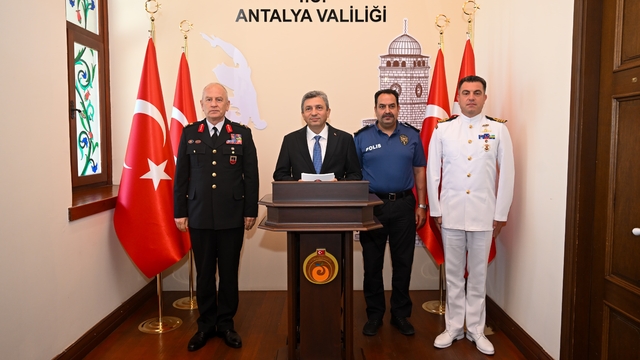 Antalya'da son bir haftada çıkan 37 orman yangınında 52 hektarlık alan zarar gördü