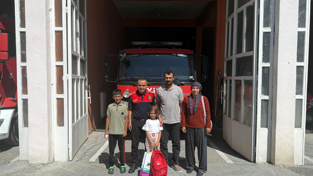 Köyü yanmaktan kurtaran 5 yaşındaki Aslı ödüllendirildi