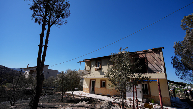 İzmir'in Çeşme ilçesinde mahalle sakinleri yangını anlattı