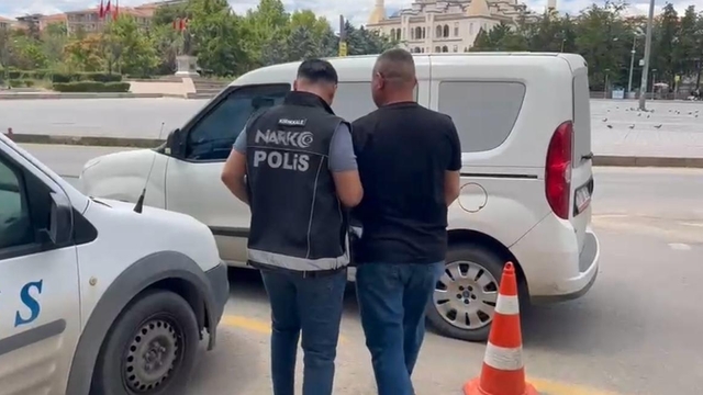 Kırıkkale'de 9 yıl kesinleşmiş hapis cezasıyla aranan hükümlü yakalandı