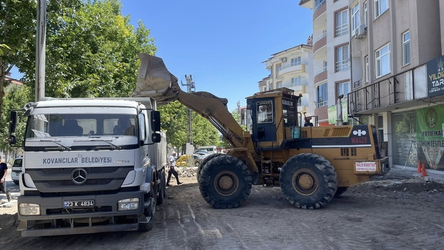 Kovancılar Belediyesi'nden yol, peyzaj ve çevre düzenleme çalışması