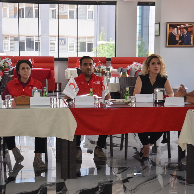 Muş'ta "Engelli Bireylerle Doğru İletişim" konferansı düzenlendi