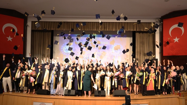 ERÜ Fen Fakültesi öğrencileri için mezuniyet programı düzenlendi