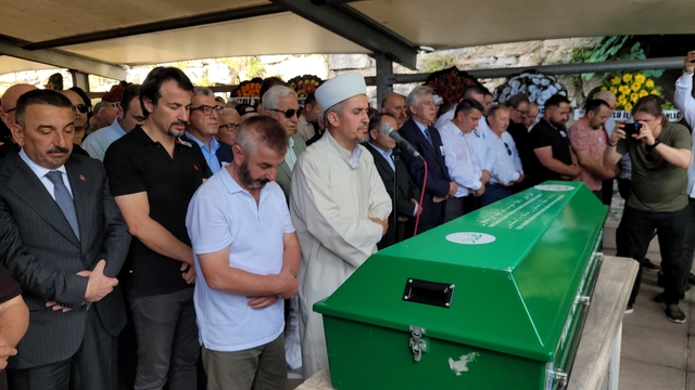 Zonguldak Milletvekili Ertuğrul'un babası toprağa verildi