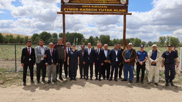 Vali Taşolar Orta ilçesinde incelemelerde bulundu