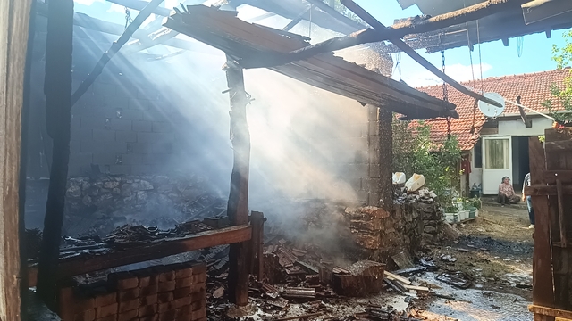 Bilecik'te samanlıkta çıkan yangın söndürüldü