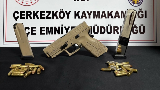 Tekirdağ'da ruhsatsız tabanca ele geçirildi