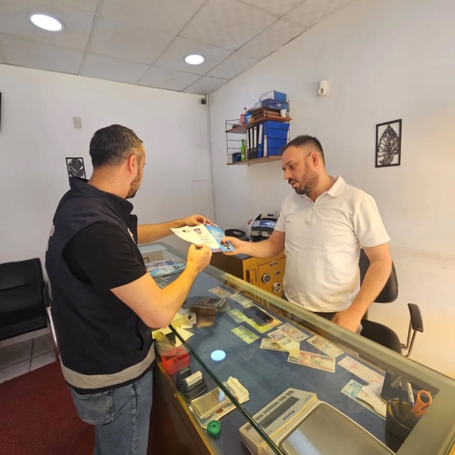 Besni'de kuyumcular dolandırıcılığa karşı bilgilendirildi