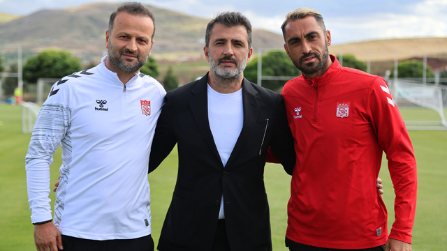 Sivasspor kaptanı Uğur Çiftçi, yeni sezonda 58 numaralı formayı giyecek