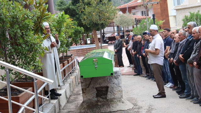 Cezaevinden çıktıktan 2 gün sonra eşini öldürüp intihar etti (2)