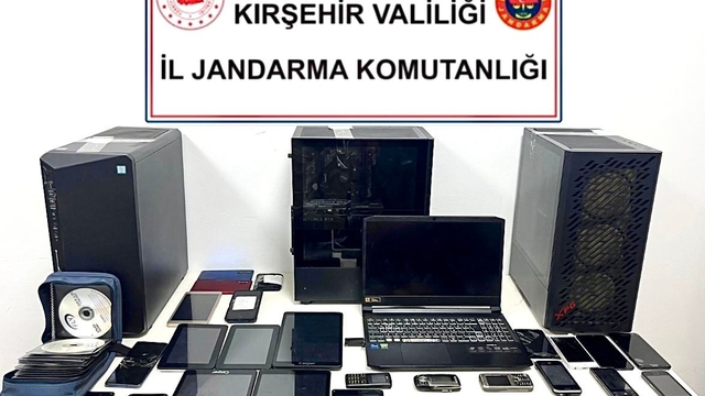Kırşehir merkezli 6 ilde dolandırıcılık operasyonu: 14 gözaltı