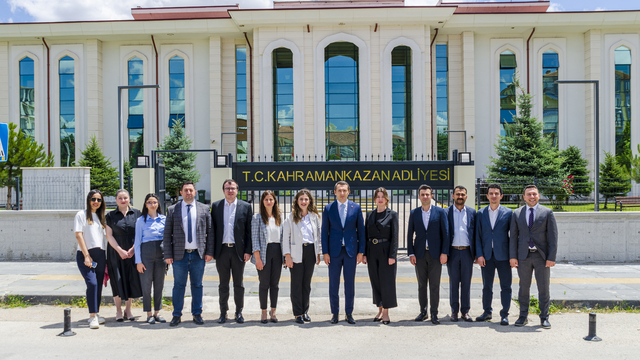 Kahramankazan'da görev yeri değişen hakim ve savcılar için veda töreni düzenlendi