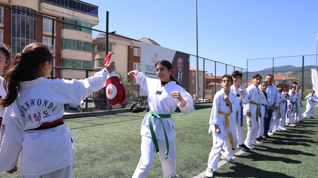 Bilecik'te yaz spor okulları başladı