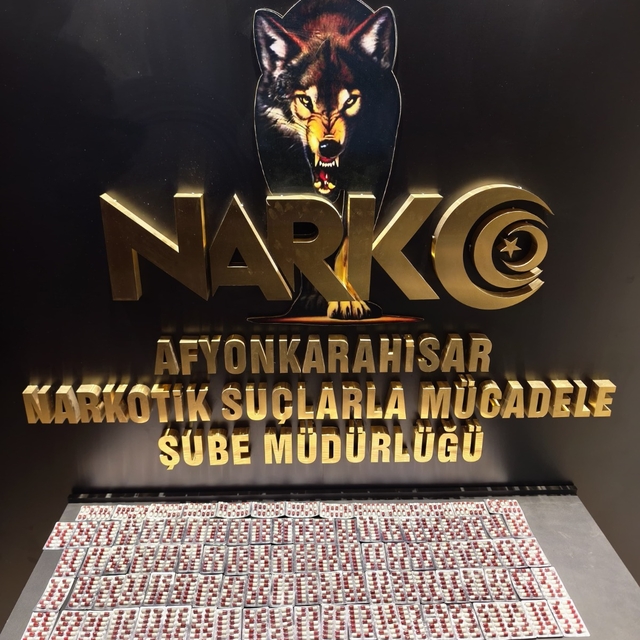 Afyonkarahisar'da valizinde uyuşturucu bulunan otobüs yolcusu tutuklandı