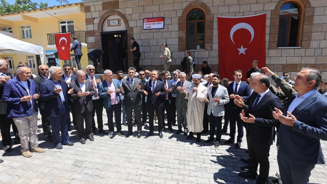 Bingöl Kiğı'da inşası tamamlanan Çiçektepe Köyü Camisi'nin açılışı yapıldı