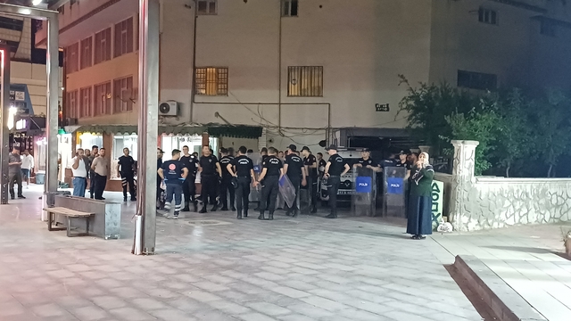 Batman'da polise teslim olmamak için direnen zanlı ikna edilerek yakalandı