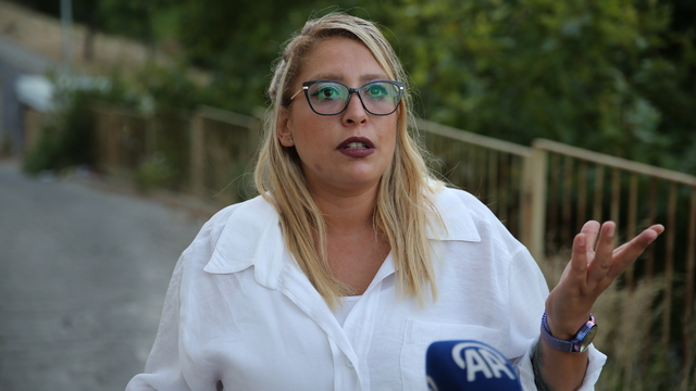 İzmir'de depremzedelerin yerleştikleri evlerin su ve elektriklerinin kesilmesine tepki