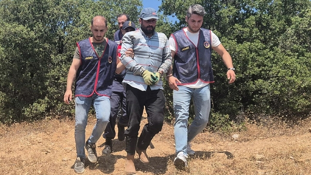 Yakalanmamak için dağda yaşayıp, ayı kapanı kurmuş