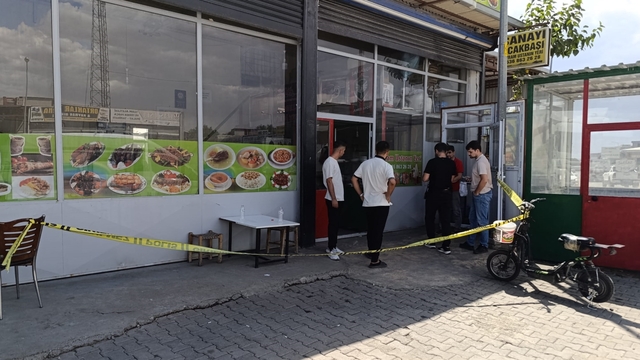 Diyarbakır'da kardeşler arasında çıkan silahlı kavgada çevredeki 2 kişi yaralandı
