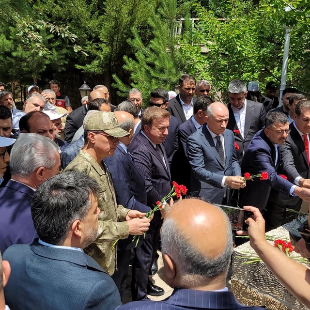 Başbağlar'da 32 yıldır dinmeyen acı: 33 şehit törenle anıldı