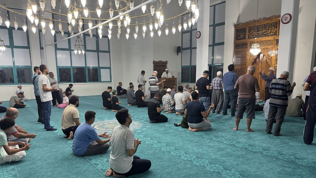 Türkiye'deki orman yangınlarının sona ermesi için Hatay'da camilerde dua edildi