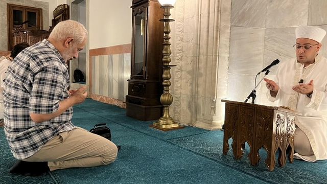 Orman yangınlarının sona ermesi için camilerde dua edildi