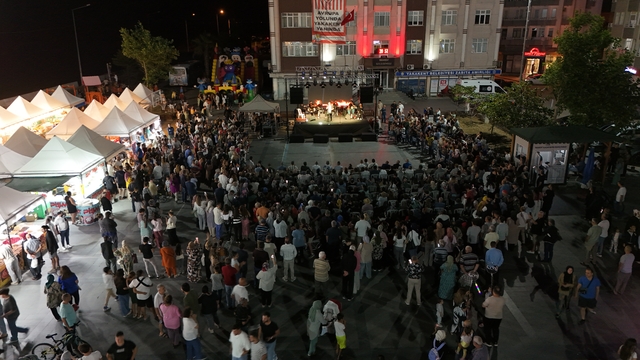 Yakakent'te YazFest festivali başladı