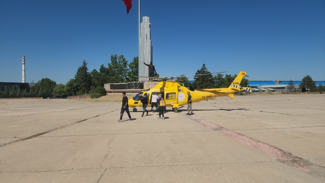 Konya'da hava ambulansı sağlık çalışanı için havalandı