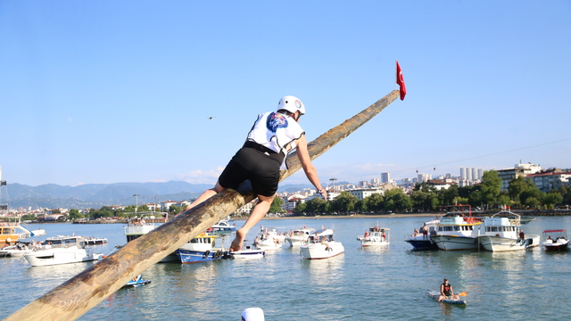 Red Bull Yağlı Direk etkinliği Ordu'da gerçekleştirildi
