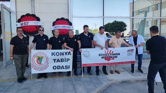 Görev yaptığı hastanede öldürülen Dr. Ekrem Karakaya, anıldı