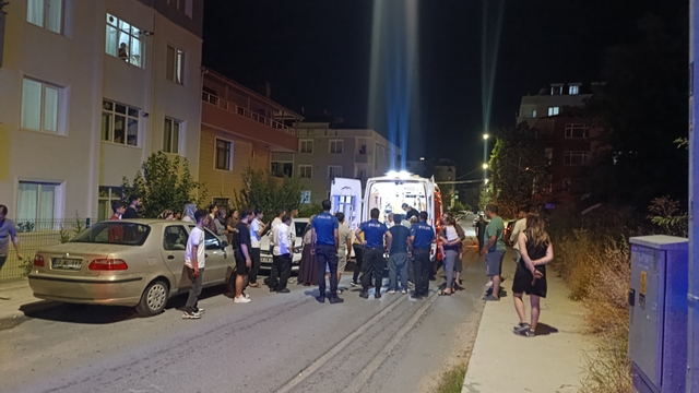 Tekirdağ'da 3. kattan düşen 12 yaşındaki çocuk yaralandı