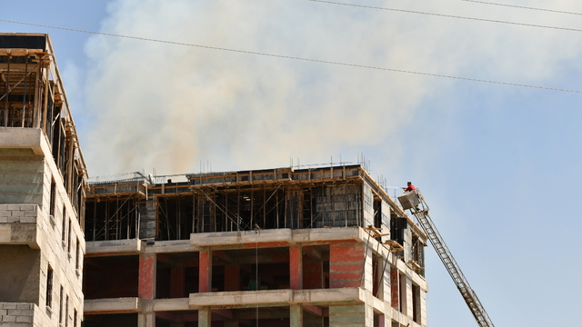 Adıyaman'da bina inşaatında çıkan yangın söndürüldü