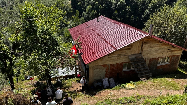 Şehit Uzman Çavuş Kani Obi'nin Ordu'daki ailesine şehadet haberi verildi