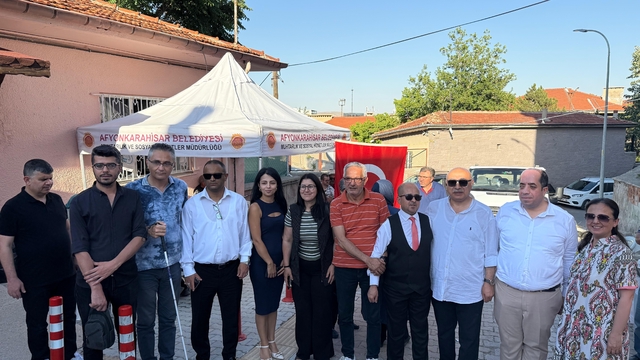 Afyonkarahisar'da aşure ikramında bulunuldu